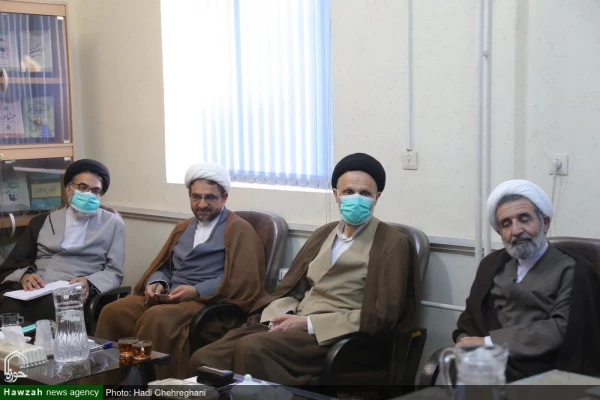 تصاویر/ نشست مشترک مرکز تربیت مبلغ معلم حوزه های علمیه و انجمن تعلیم و تربیت اسلامی حوزه 13