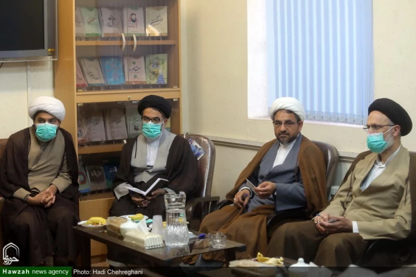 تصاویر/ نشست مشترک مرکز تربیت مبلغ معلم حوزه های علمیه و انجمن تعلیم و تربیت اسلامی حوزه 16