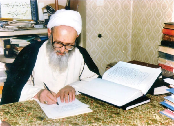 تسلیت رهبر انقلاب در پی درگذشت عالم ربانی و سالک توحیدی آیت الله حسن زاده آملی 2